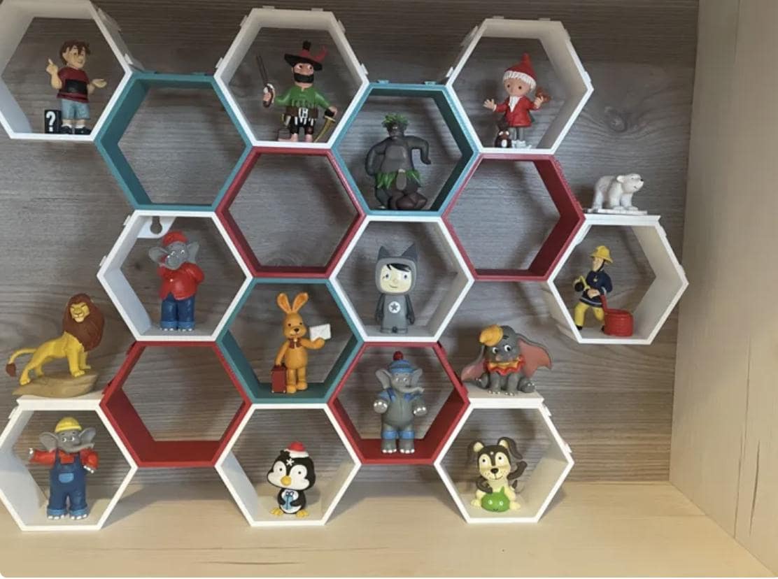Honeycomb Display Shelves for Tonie Figures – Modular 3D-Printed Storage